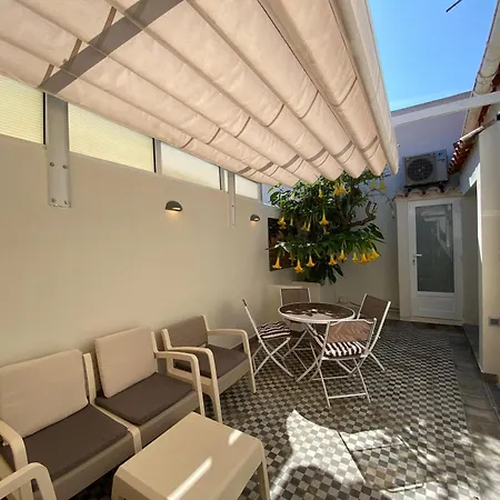 Casa Marti * Ρόζες